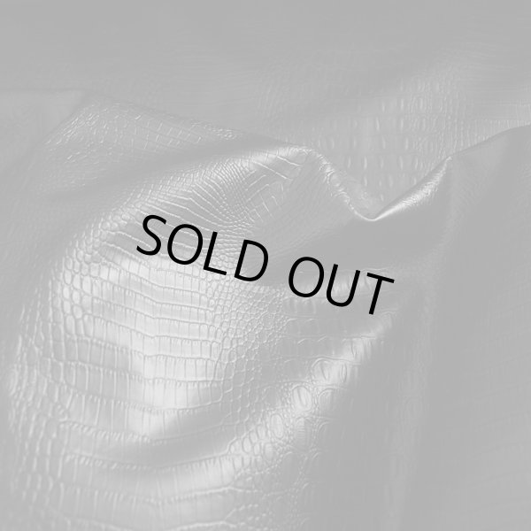 画像2: 合皮 生地 リアル・クロコダイル　黒色（ブラック） (2)