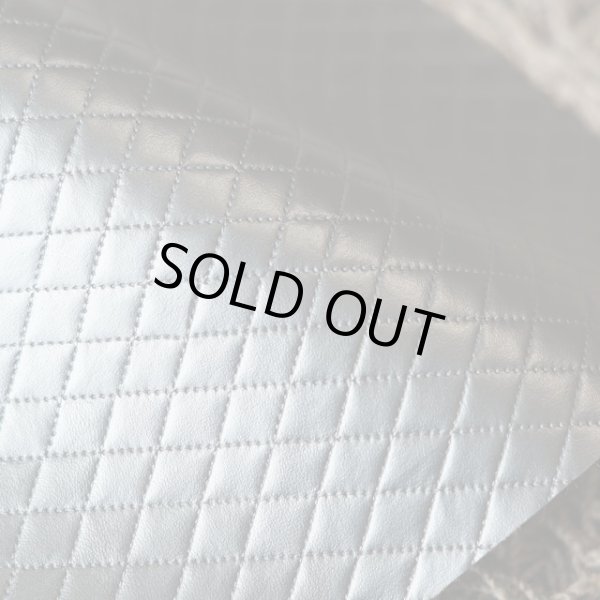 画像2: 合皮 生地 ダイヤ柄　黒色（ブラック） (2)