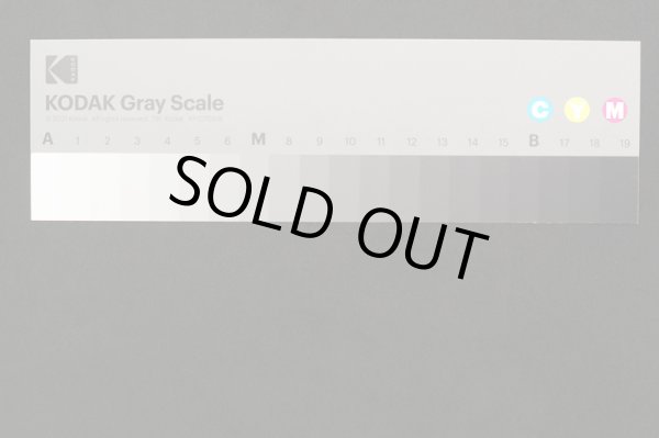 黒味の比較。濃い黒色です。