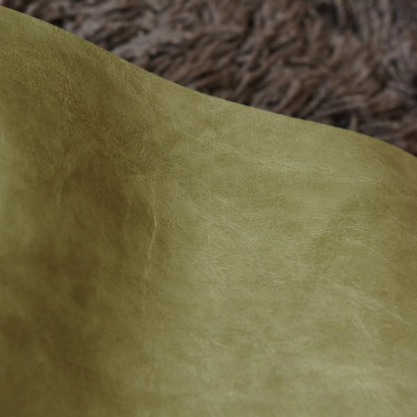 画像3: 合皮 生地 シワ入り加工 緑色（オリーブグリーン） (3)