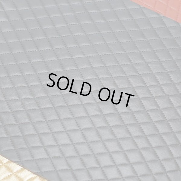 画像3: 合皮 生地 ダイヤ柄　黒色（ブラック） (3)