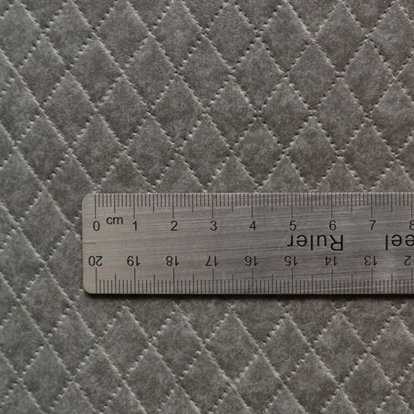 画像2: 合皮 生地 ダイヤ柄　色ムラタイプ 灰色（グレー） (2)