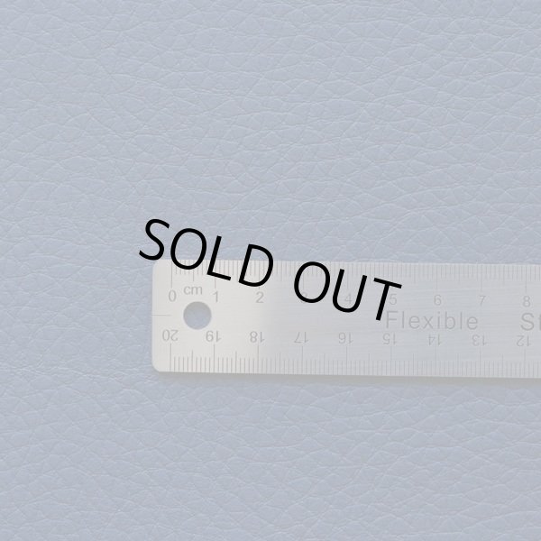 画像3: 合皮 アウトレット 生地 シボ大 紺色（ネイビーブルー） (3)