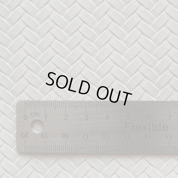 画像2: 合皮 生地 メッシュ柄 白色(ホワイト) (2)