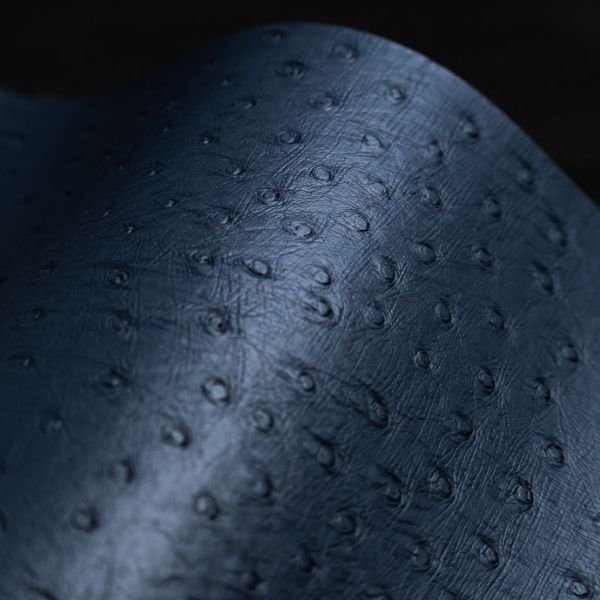 画像4: 合皮 生地 オーストリッチ　紺色（ネイビーブルー） (4)