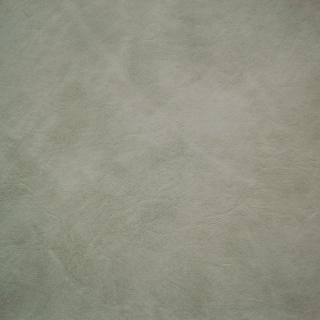 生地通販　白色（ホワイトベージュ）　生地　色ムラ・ツヤあり　アンティーク　合皮　人工皮革・合成皮革の販売